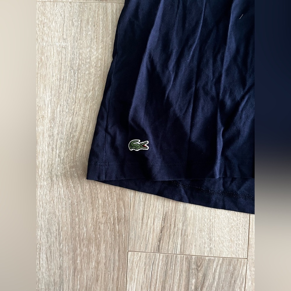 Lacoste Men's Navy Short Sleeve Graphic T-Shirt - Size Medium - Picture 3 of 10